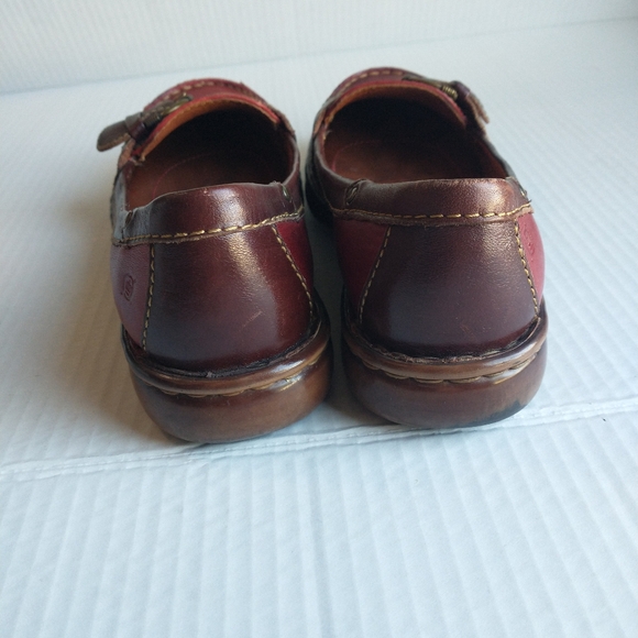 Born Women’s Slip On Loafers Size 8 Red Brown Buckle W51770 - Picture 5 of 9